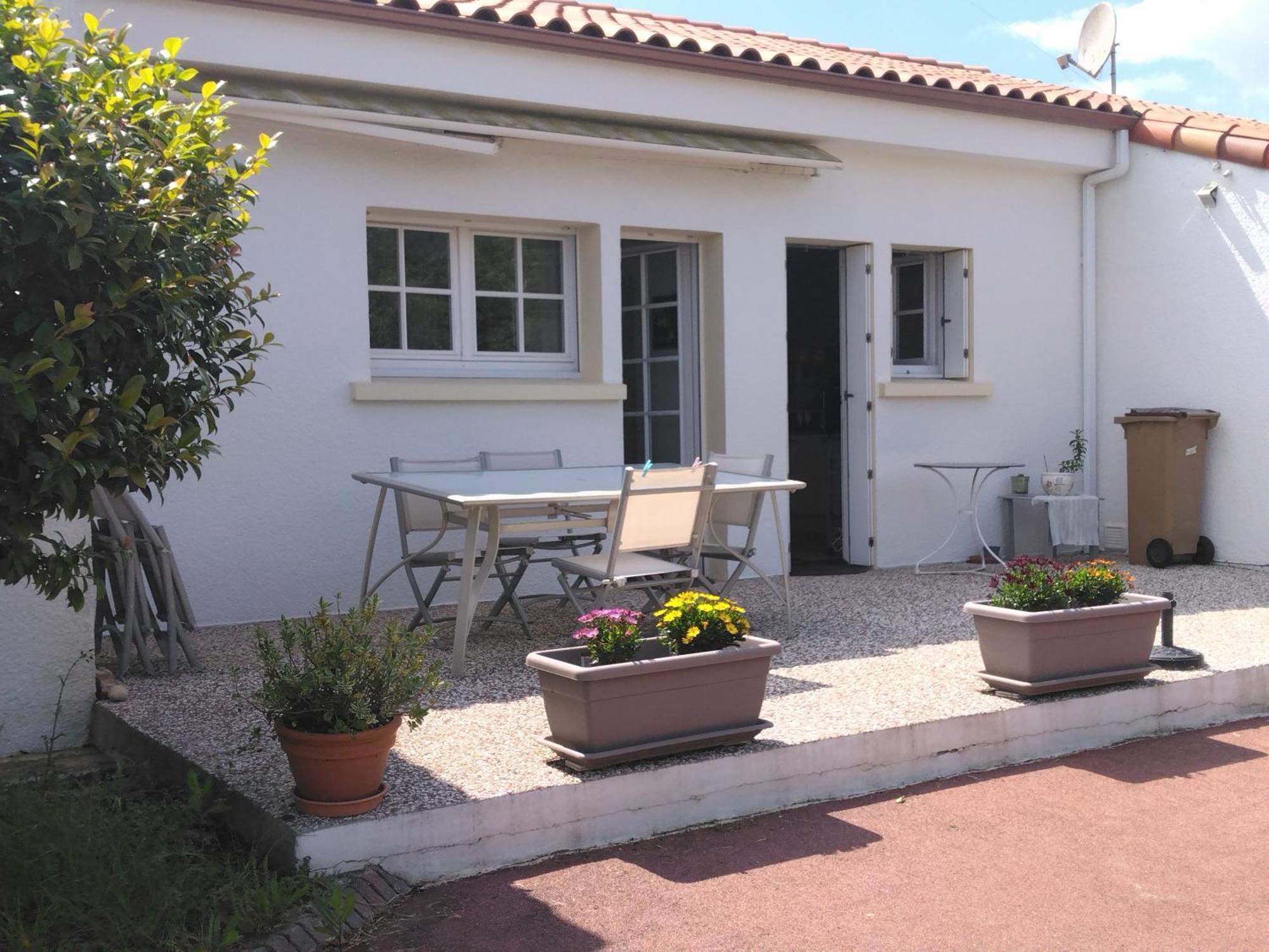 Familly Villa Avrillé Exterior photo