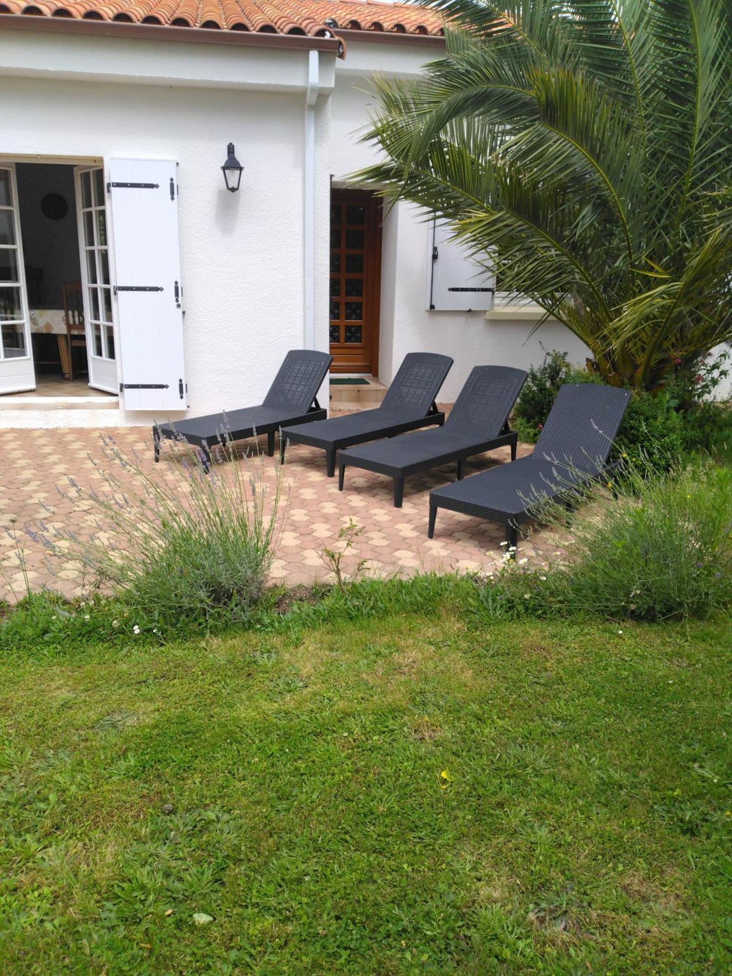 Familly Villa Avrillé Exterior photo