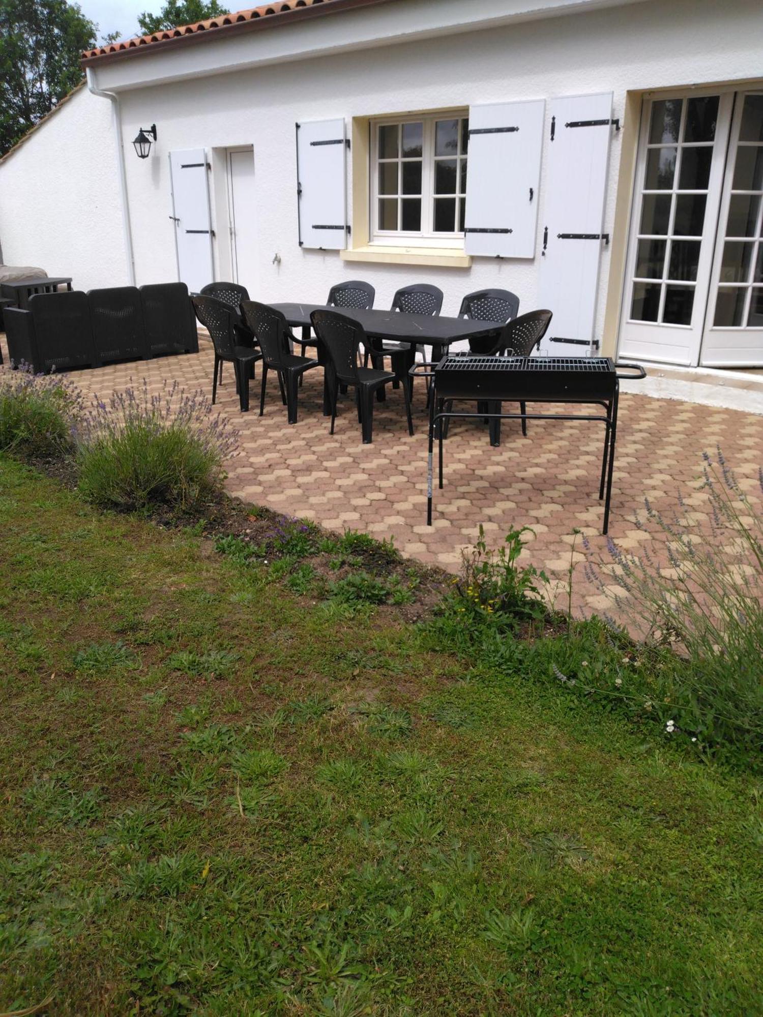 Familly Villa Avrillé Exterior photo